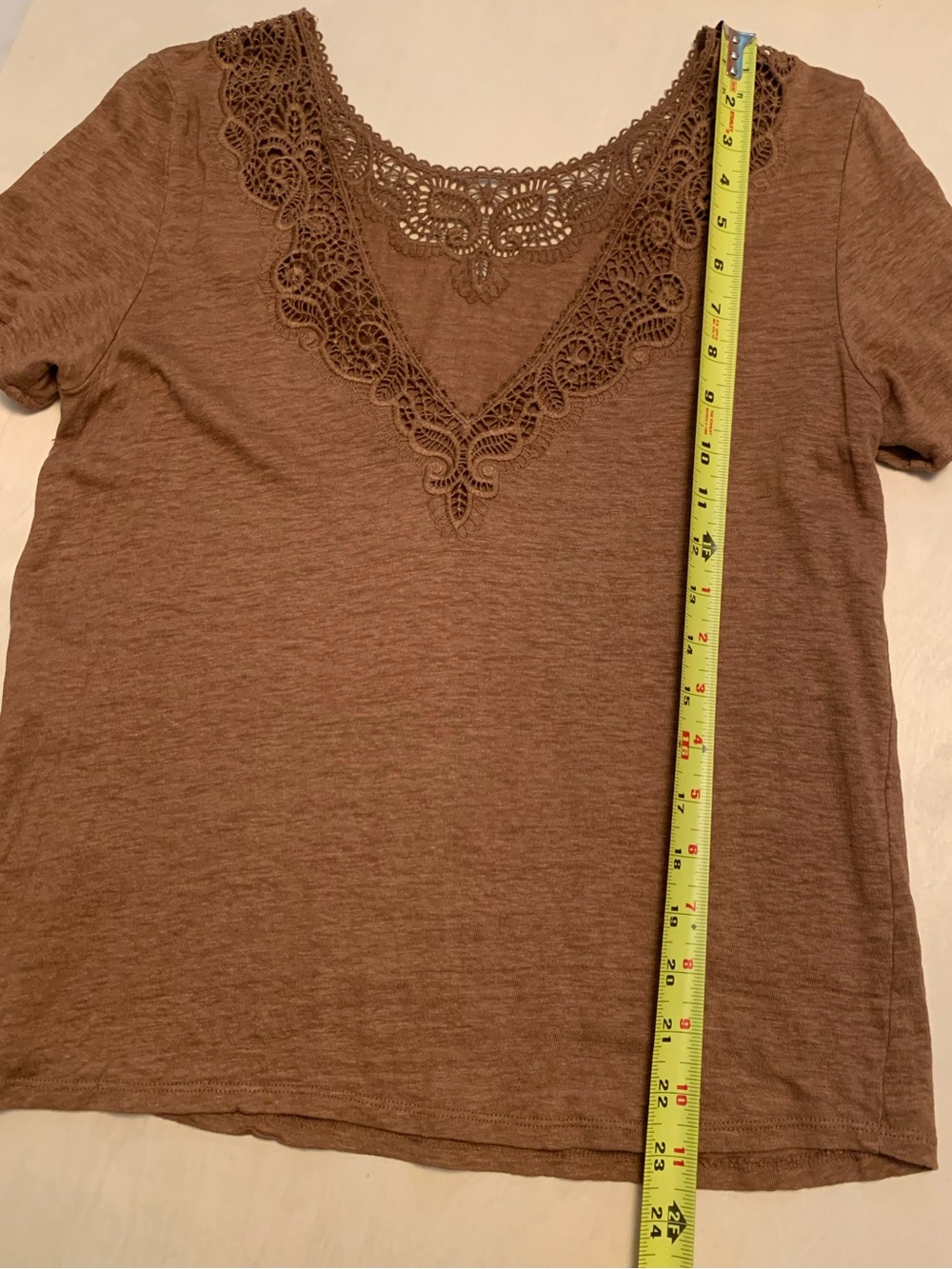 Sézane Mina Linen T-Shirt with Embroidered Neckline - Brown - Women’s Size Large - Picture 8 of 11